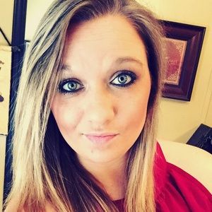 Meet your Posher, Marissa